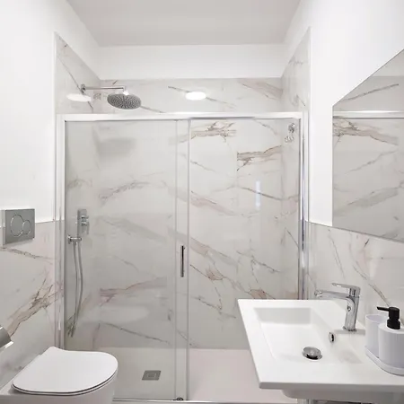 Saturn Appartement *